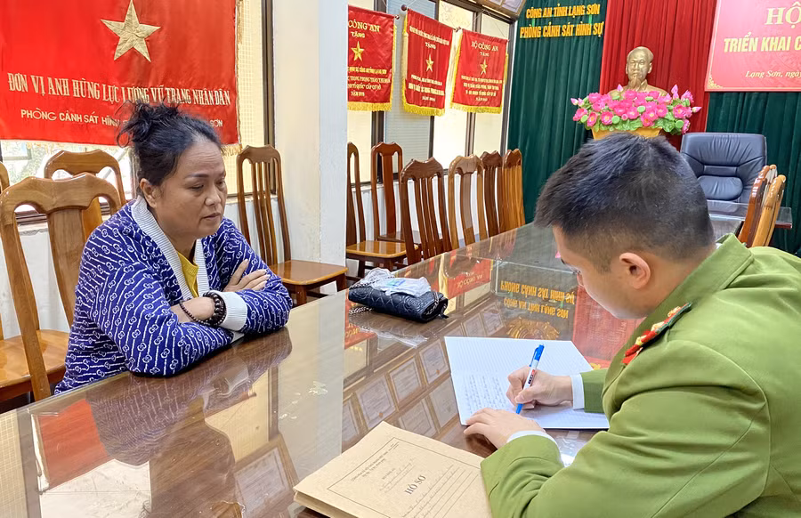 Chu Thúy Nga làm việc với cơ quan công an.