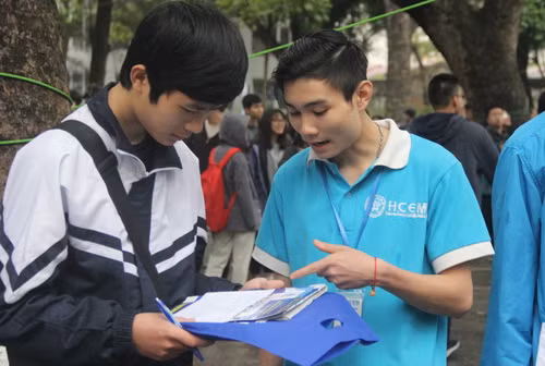 Sẵn sàng hỗ trợ học sinh mọi lúc, mọi nơi