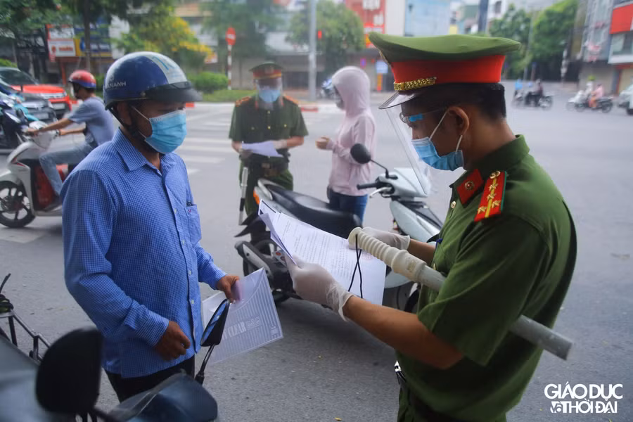 Hà Nội siết chặt quy định ra đường, nhiều phương tiện phải quay đầu đi về ảnh 5
