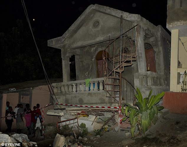 Haiti: Điều kỳ diệu dưới đống đổ nát ảnh 4