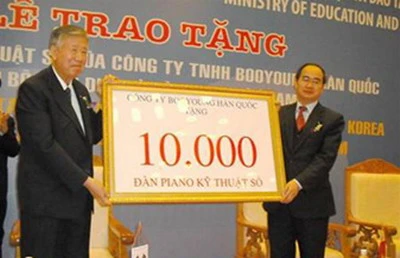 Hàn Quốc tặng thêm các trường tiểu học VN 7.000 đàn piano