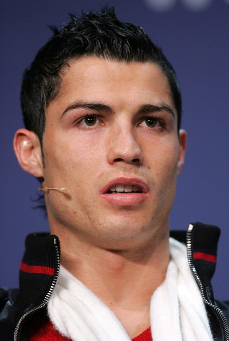 CR7 tự tin khẳng định Real Madrid sẽ là đội bóng xuất sắc nhất trong năm 2010 CR7 tự tin khẳng định Real Madrid sẽ là đội bóng xuất sắc nhất trong năm 2010