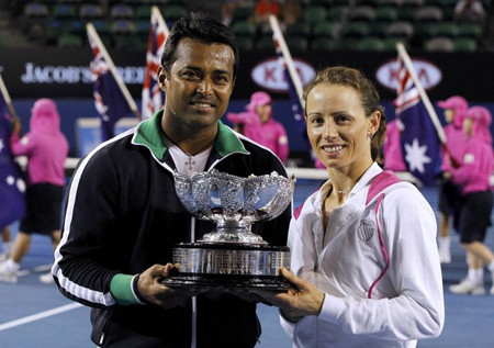  Leander Paes (nam) và Cara Black đăng quang chức vô địch nội dung đôi nam nữ phối hợp