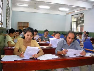 Chế độ chấm bài đối với giáo viên phổ thông