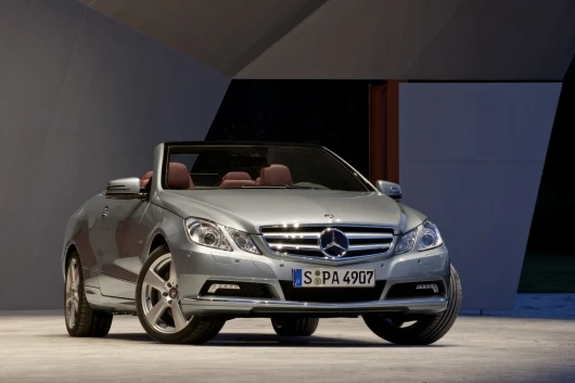 Ngắm E-Class mui trần của Mercerdes-Benz