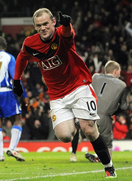 Real Madrid đang tính sẽ làm điều tương tự với số 10 của CLB chủ sân Old Trafford