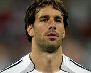 Ruud Van Nistelrooy chọn Hamburg