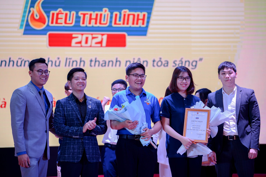 Thử thách “cân não” này lại càng khẳng định bản lĩnh, tài năng và sự tự tin của các thí sinh.