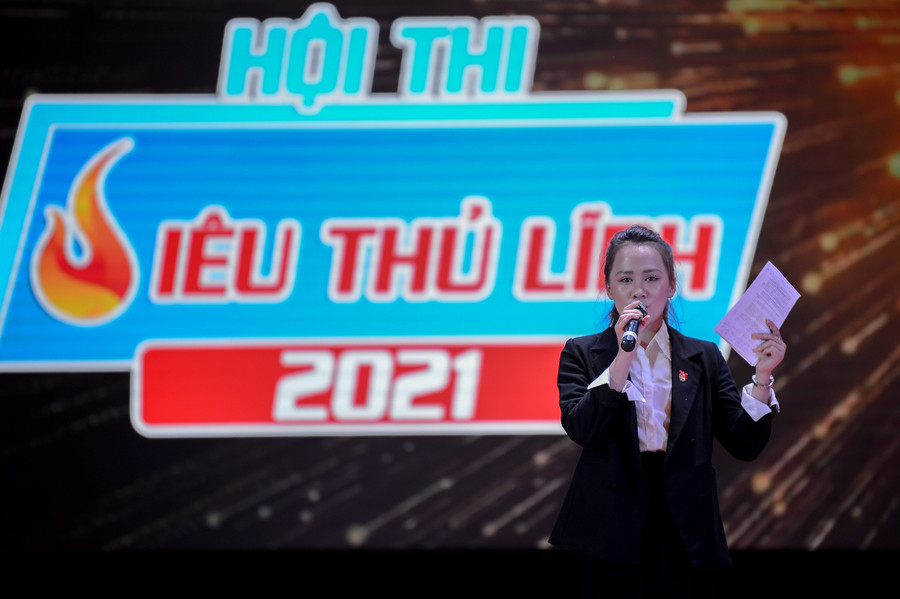 Trải qua vòng sơ khảo online và vòng bán kết tổ chức theo hình thức trình bày đề án chương trình hành động, vòng chung kết Hội thi đã thực sự trở nên bùng nổ với màn so tài đầy hấp dẫn từ 8 thí sinh xuất sắc nhất.