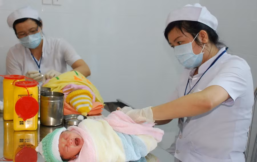 Duy trì mức sinh thay thế trên toàn quốc sẽ góp phần ổn định quy mô dân số . Ảnh minh hoạ/Báo Tây Ninh.