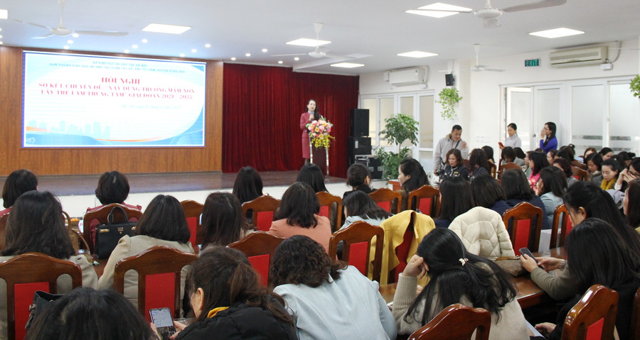 Toàn cảnh hội nghị. Toàn cảnh hội nghị.