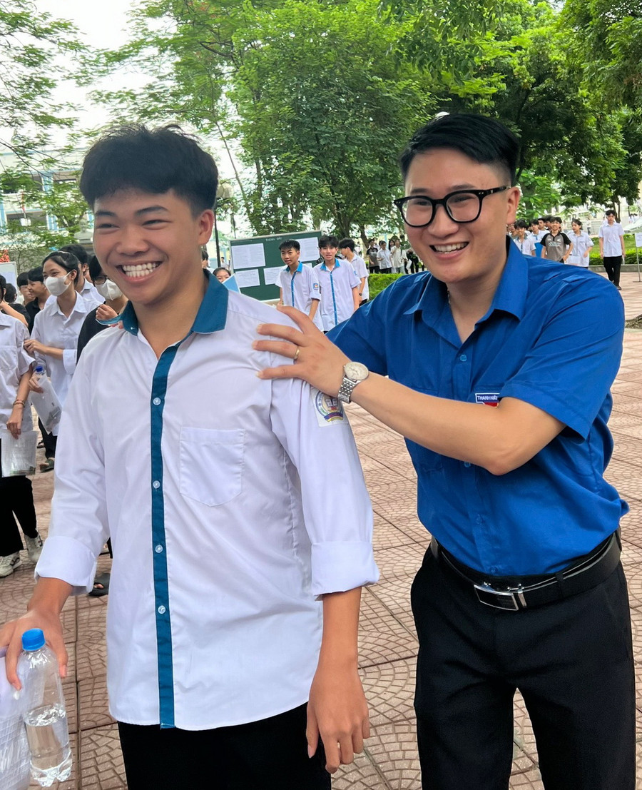 Thí sinh Nguyễn Văn Nam tự tin với bài thi môn Toán của mình.