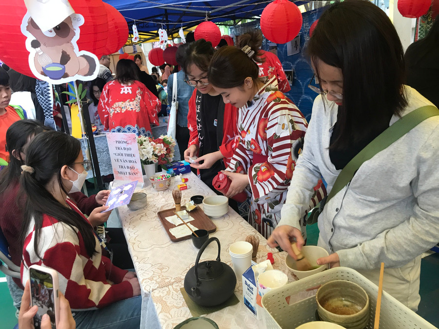 Hấp dẫn trải nghiệm Trà đạo, văn hóa đặc sắc của người Nhật Bản. Hấp dẫn trải nghiệm Trà đạo, văn hóa đặc sắc của người Nhật Bản.