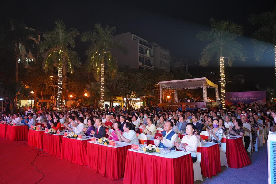 Đây cũng là cơ hội để các đơn vị, doanh nghiệp trong và ngoài nước giao lưu và tìm kiếm cơ hội đầu tư tại Việt Nam.