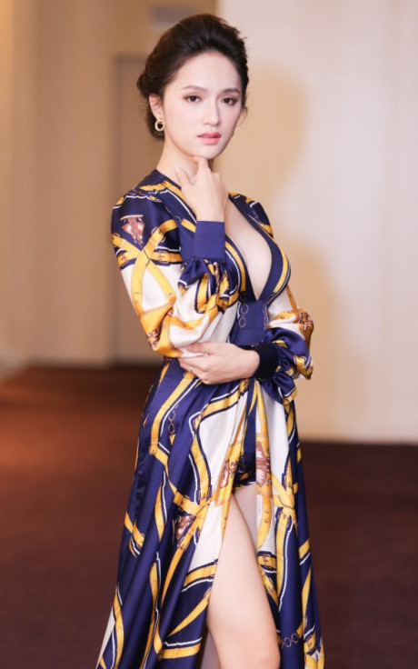 Hương Giang idol ngày càng nữ tính, đánh bật nhiều Huong Giang idol ngay cang nu tinh, danh bat nhieu