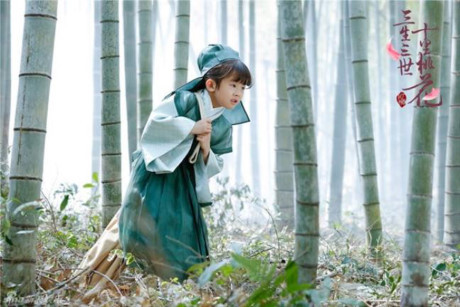 Con trai của Dương Mịch, Lưu Diệc Phi và Angelababy so bì vẻ đáng yêu - Ảnh 2 Con trai cua Duong Mich, Luu Diec Phi va Angelababy so bi ve dang yeu - Anh 2