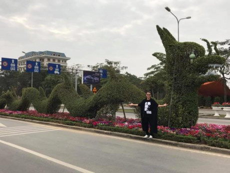 Mr Đàm làm thơ về Mr Dam lam tho ve