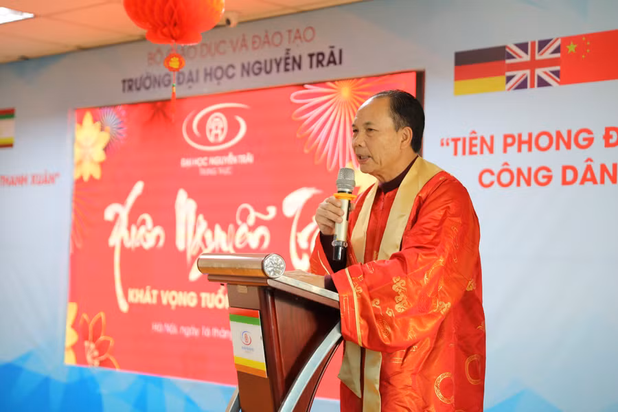 Ts Nguyễn Tiến Luận phát biểu tại chương trình.