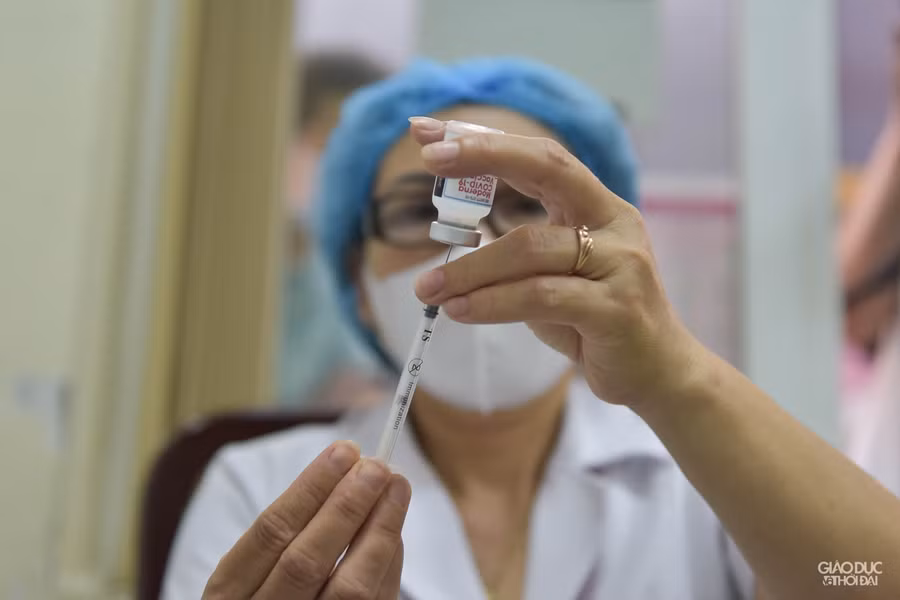 Hà Nội: Bắt đầu tiêm vắc xin Covid-19 quy mô lớn cho người dân ảnh 11