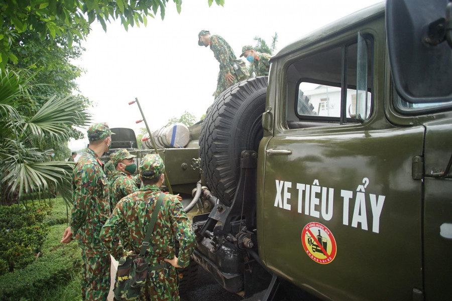 Binh chủng hoá học sẵn sàng phun khử khuẩn toàn bộ bệnh viện K ảnh 5 Binh chủng hoá học sẵn sàng phun khử khuẩn toàn bộ bệnh viện K ảnh 5