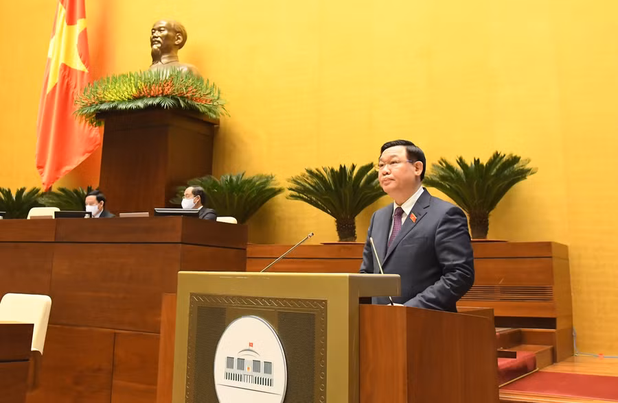 Uỷ viên Bộ Chính trị, Chủ tịch Quốc hội Vương Đình Huệ