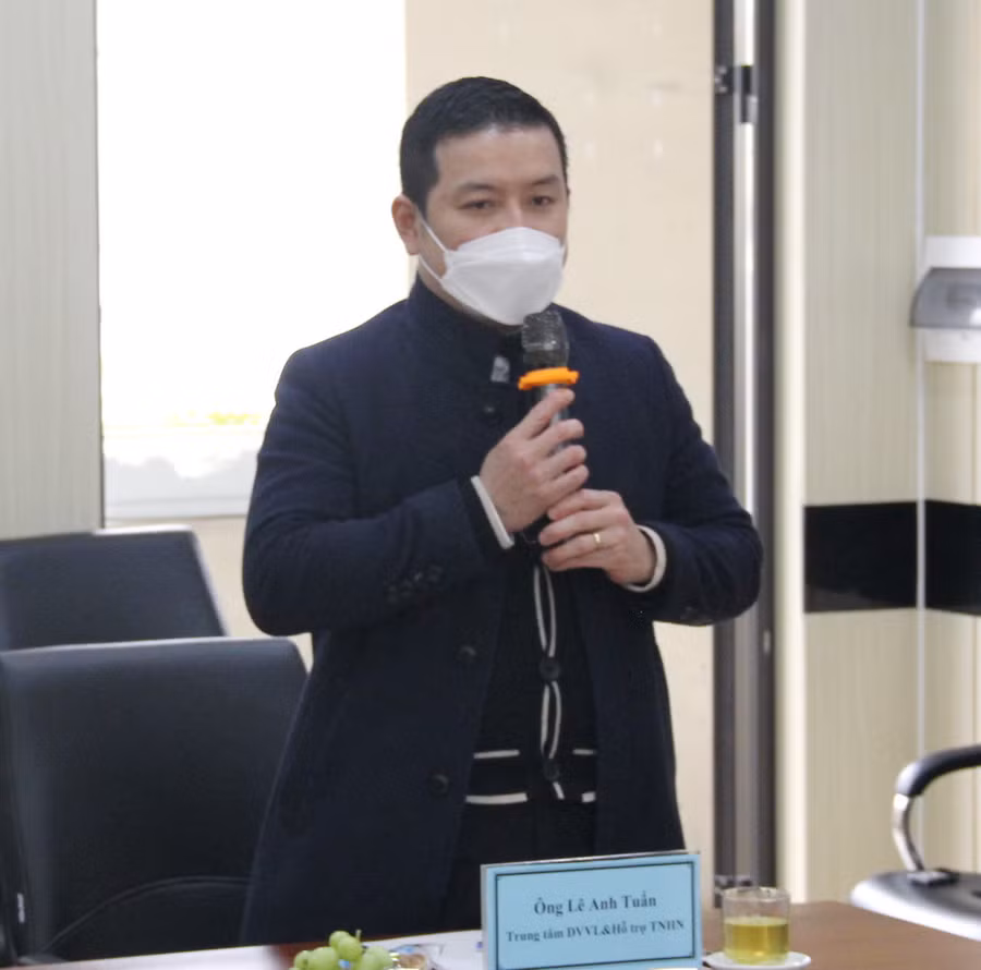 Ông Lê Anh Tuấn: Các bạn cần phát triển kỹ năng giao tiếp.