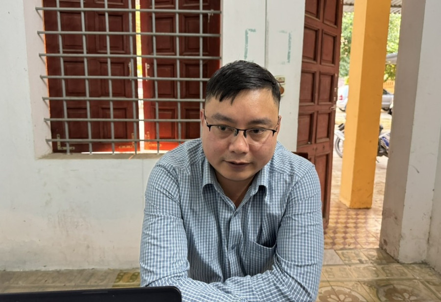 Nghi phạm Mai Xuân Hữu tại Cơ quan điều tra. (Ảnh: Trần Tuấn) Nghi phạm Mai Xuân Hữu tại Cơ quan điều tra. (Ảnh: Trần Tuấn)