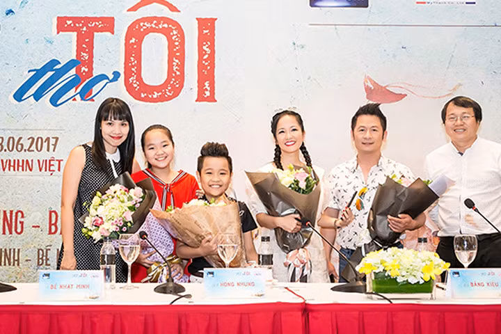 Cả tuổi thơ, Bằng Kiều chỉ thuộc mỗi 2 bài hát