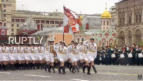 Le duyet binh ky niem Ngay Chien thang Phat xit lan thu 72 tai Quang truong Do - Anh 14