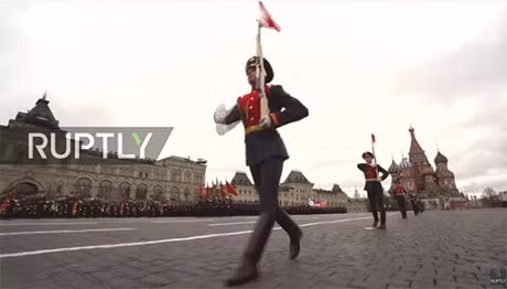 Le duyet binh ky niem Ngay Chien thang Phat xit lan thu 72 tai Quang truong Do - Anh 6