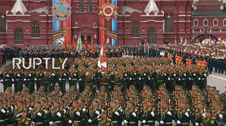 Le duyet binh ky niem Ngay Chien thang Phat xit lan thu 72 tai Quang truong Do - Anh 11