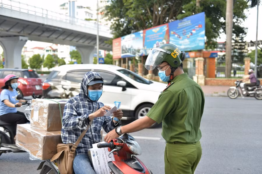 Xử phạt 842 trường hợp vi phạm phòng chống dịch