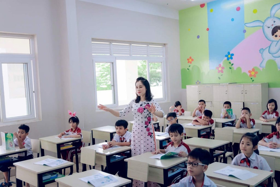 Dạy học để truyền cảm hứng và nuôi dưỡng tâm hồn cho thể hệ trẻ. Dạy học để truyền cảm hứng và nuôi dưỡng tâm hồn cho thể hệ trẻ.