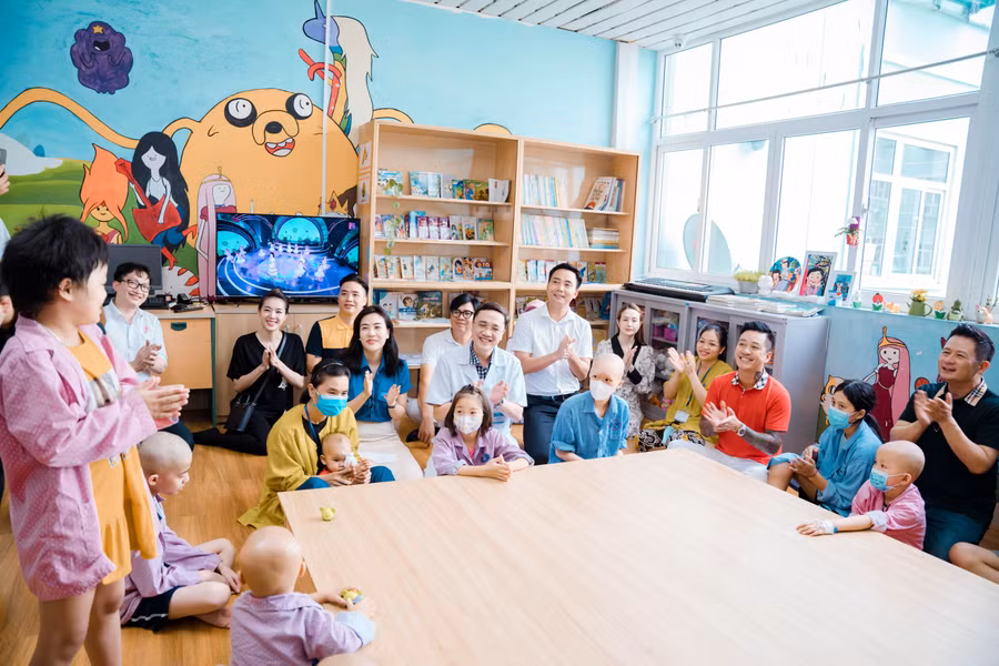 Món quà bất ngờ gửi tặng bệnh nhi có hoàn cảnh khó khăn.