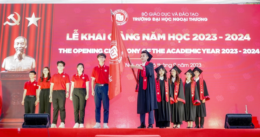 Trường Đại học Ngoại thương khai giảng năm học mới