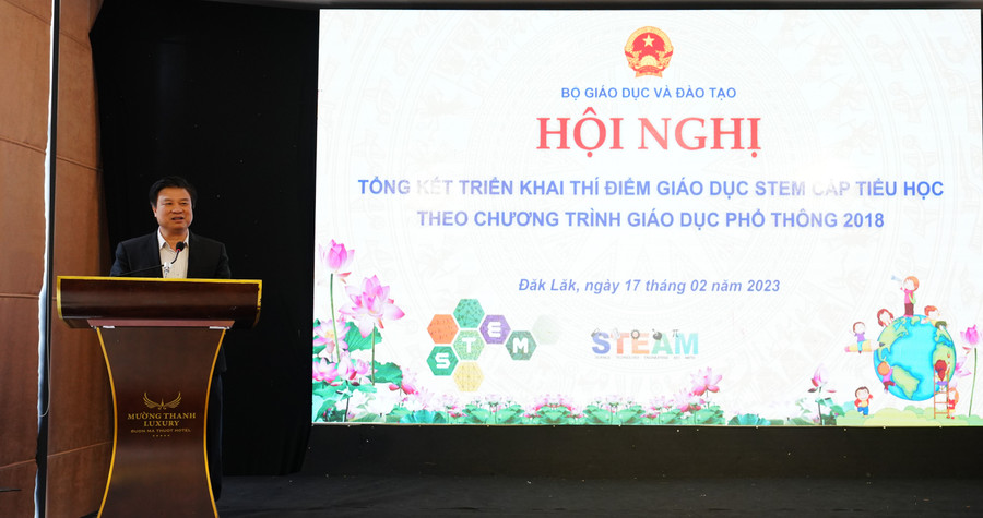 Thứ trưởng Nguyễn Hữu Độ phát biểu tại Hội nghị.