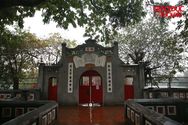 Đền Ngọc Sơn đã đóng cửa từ chiều 3/2.