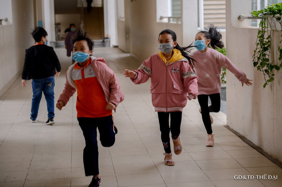 Thầy trò trường Tiểu học Xuân Phương mừng rỡ ngày đi học trở lại ảnh 15 Thầy trò trường Tiểu học Xuân Phương mừng rỡ ngày đi học trở lại ảnh 15