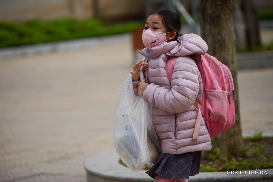 Thầy trò trường Tiểu học Xuân Phương mừng rỡ ngày đi học trở lại ảnh 9 Thầy trò trường Tiểu học Xuân Phương mừng rỡ ngày đi học trở lại ảnh 9