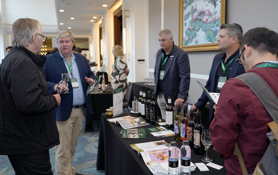 Triển lãm thực phẩm và đồ uống cao cấp Australia tại hội thảo. Triển lãm thực phẩm và đồ uống cao cấp Australia tại hội thảo.