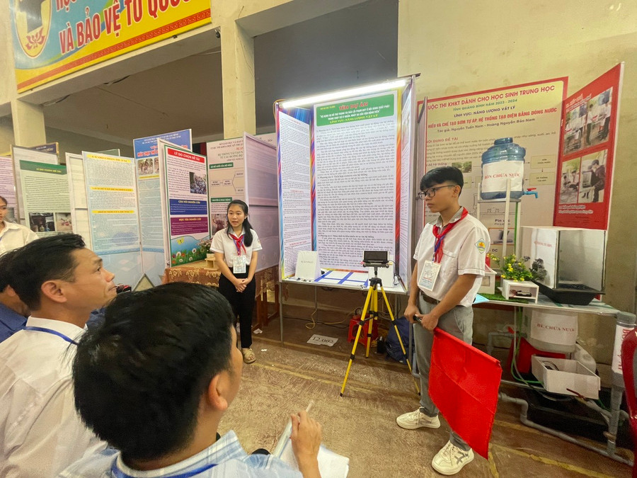 Những dự án xuất sắc nhất được lựa chọn để tham dự cuộc thi Khoa học kỹ thuật cấp Quốc gia. Những dự án xuất sắc nhất được lựa chọn để tham dự cuộc thi Khoa học kỹ thuật cấp Quốc gia.