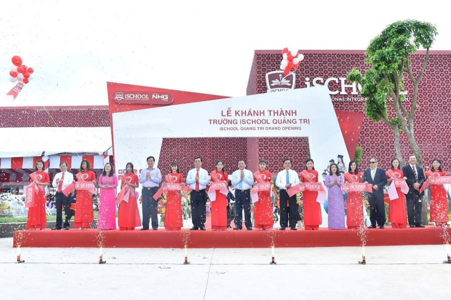 Lãnh đạo tỉnh Quảng Trị dự Lễ Khánh thành Trường iSchool Quảng Trị. Lãnh đạo tỉnh Quảng Trị dự Lễ Khánh thành Trường iSchool Quảng Trị.