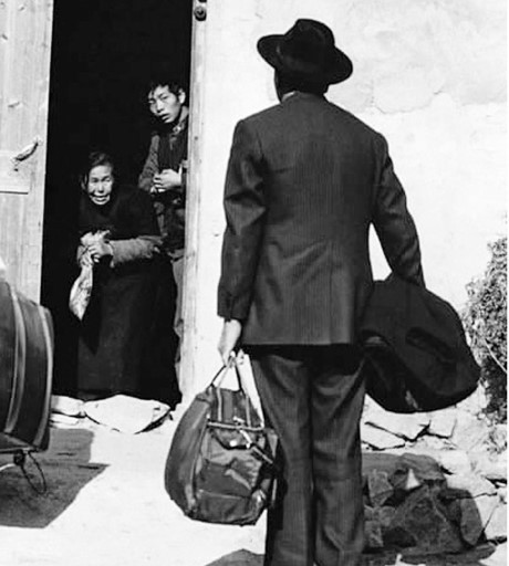 Tat con trai va duoi khoi nha vi khong chiu di hoc, 13 nam sau cau be nam xua... - Anh 4