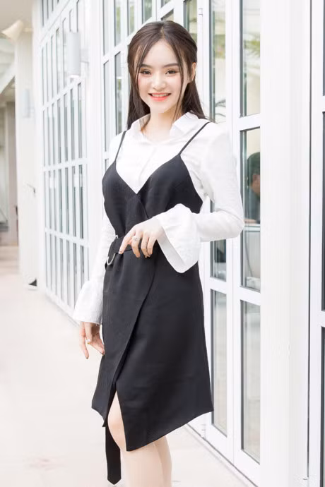 Em gai Angela Phuong Trinh nho be, ngay tho ben chi gai hon 1 tuoi - Anh 4