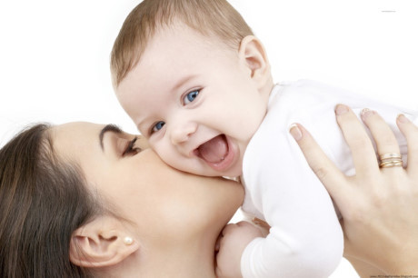 Tại sao trẻ sơ sinh hay cười khanh khách? Nghiên cứu cho thấy sự thánh thiện của trẻ nhỏ - Ảnh 3 Tai sao tre so sinh hay cuoi khanh khach? Nghien cuu cho thay su thanh thien cua tre nho - Anh 3