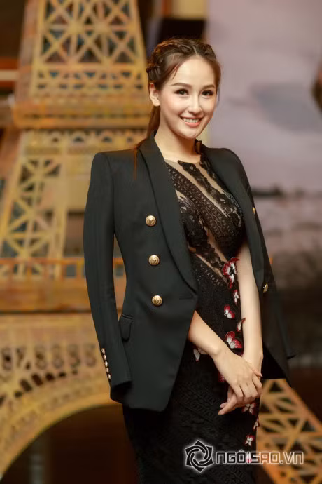 Mai Phuong Thuy bat ngo tai xuat sau thoi gian 