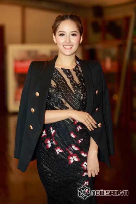 Mai Phuong Thuy bat ngo tai xuat sau thoi gian 