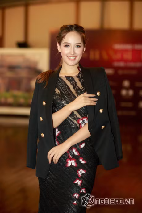 Mai Phuong Thuy bat ngo tai xuat sau thoi gian 