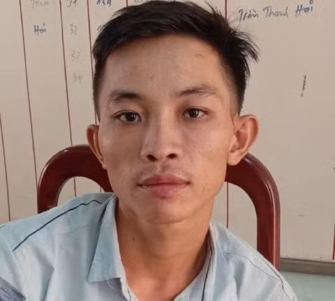 Đối tượng Nguyễn Văn Nghĩa tại cơ quan công an. Ảnh: Công an Bình Phước.