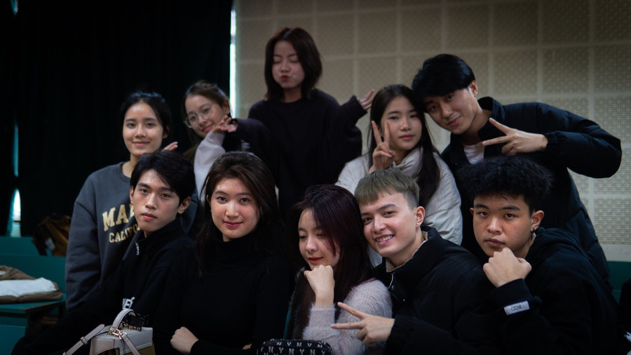 Buổi casting đã tìm được những gương mặt mới, phù hợp với dự án phim điện ảnh Chạm vào hạnh phúc và các dự án khác của hãng phim Hình Ảnh Việt. Buổi casting đã tìm được những gương mặt mới, phù hợp với dự án phim điện ảnh Chạm vào hạnh phúc và các dự án khác của hãng phim Hình Ảnh Việt.